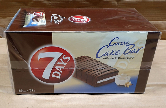 7 DAYS Cocoa Cake Bar with a vanilla-flavored filling 32g