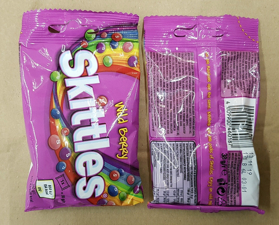 Skittles 80 bags X 38 g Wild Berry x 20 bags , Crazy Sours  x 20 bags , Dark side  x 20 bags , Fruits  x 20 bags 