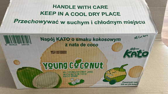 KATO DRINK WITH COCONUT JELLY PIECES NATA DE COCO 320 ML Coconut