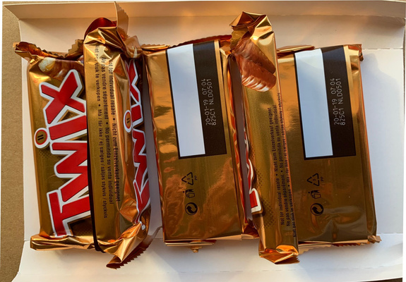 Display: Snickers (5x50g)=250g x11pcs & Twix 5x(2x25g) =250g x6pcs & Mars (5x45g) = 225gx6pcs & Milky Way (9x21,5g)=193,5gx11pcs